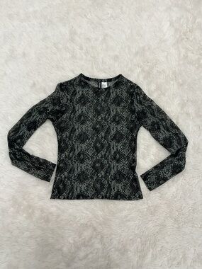 💜 H&M - Black and Gray Snake-Print Long Sleeve Tee (Sheer)